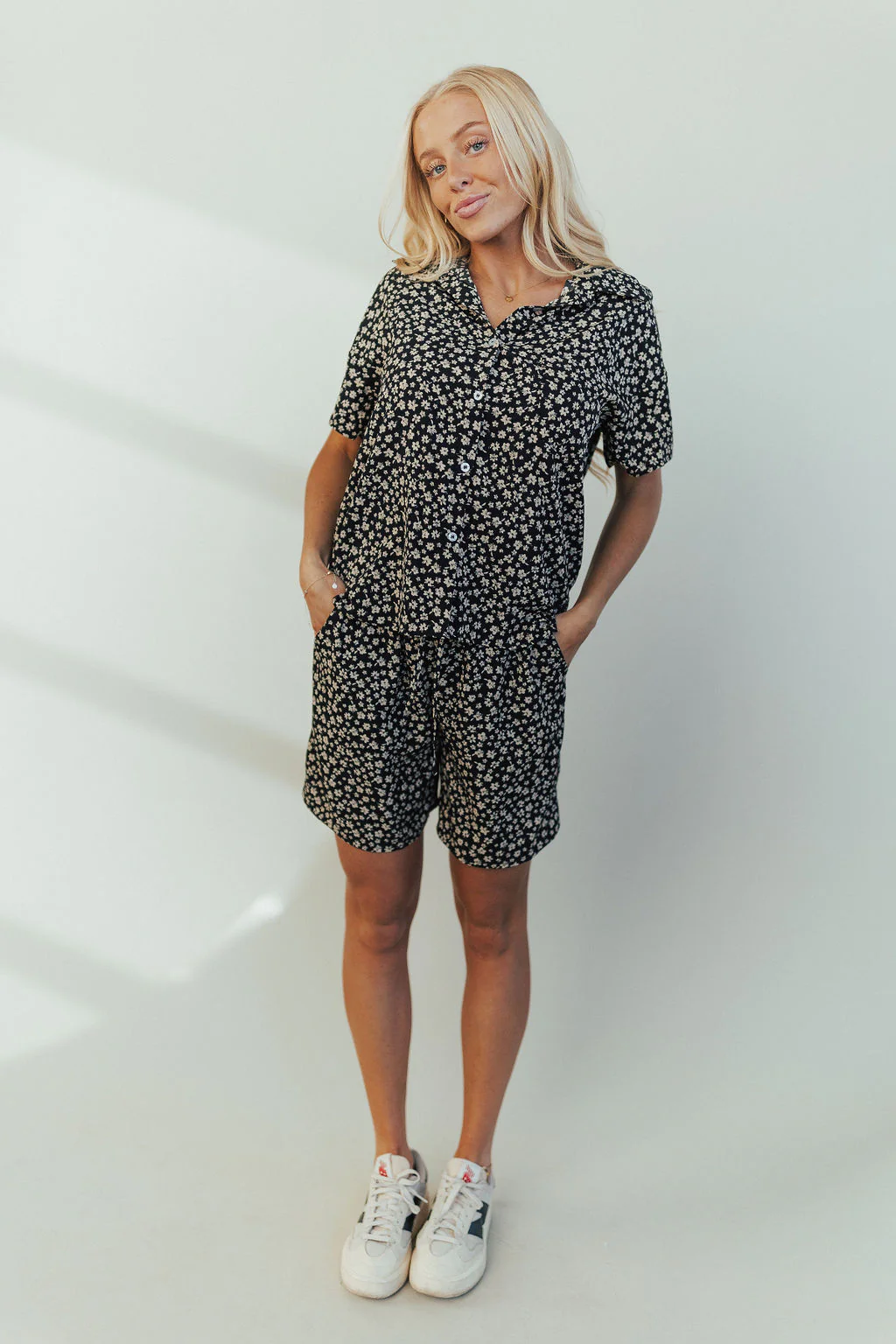 101 Daisies Button Down Top - Image 4