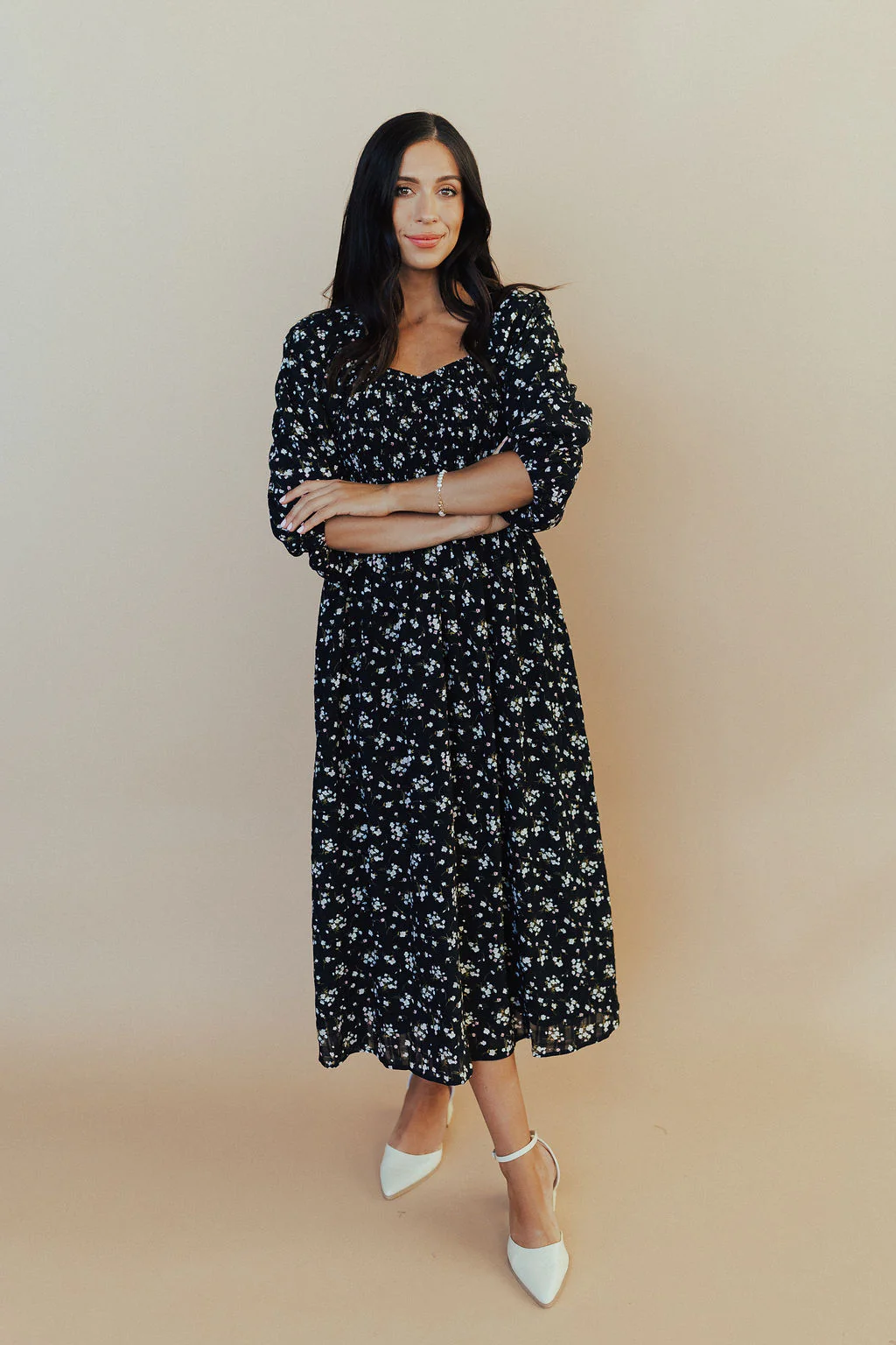 Emma Midi in Black - Image 5