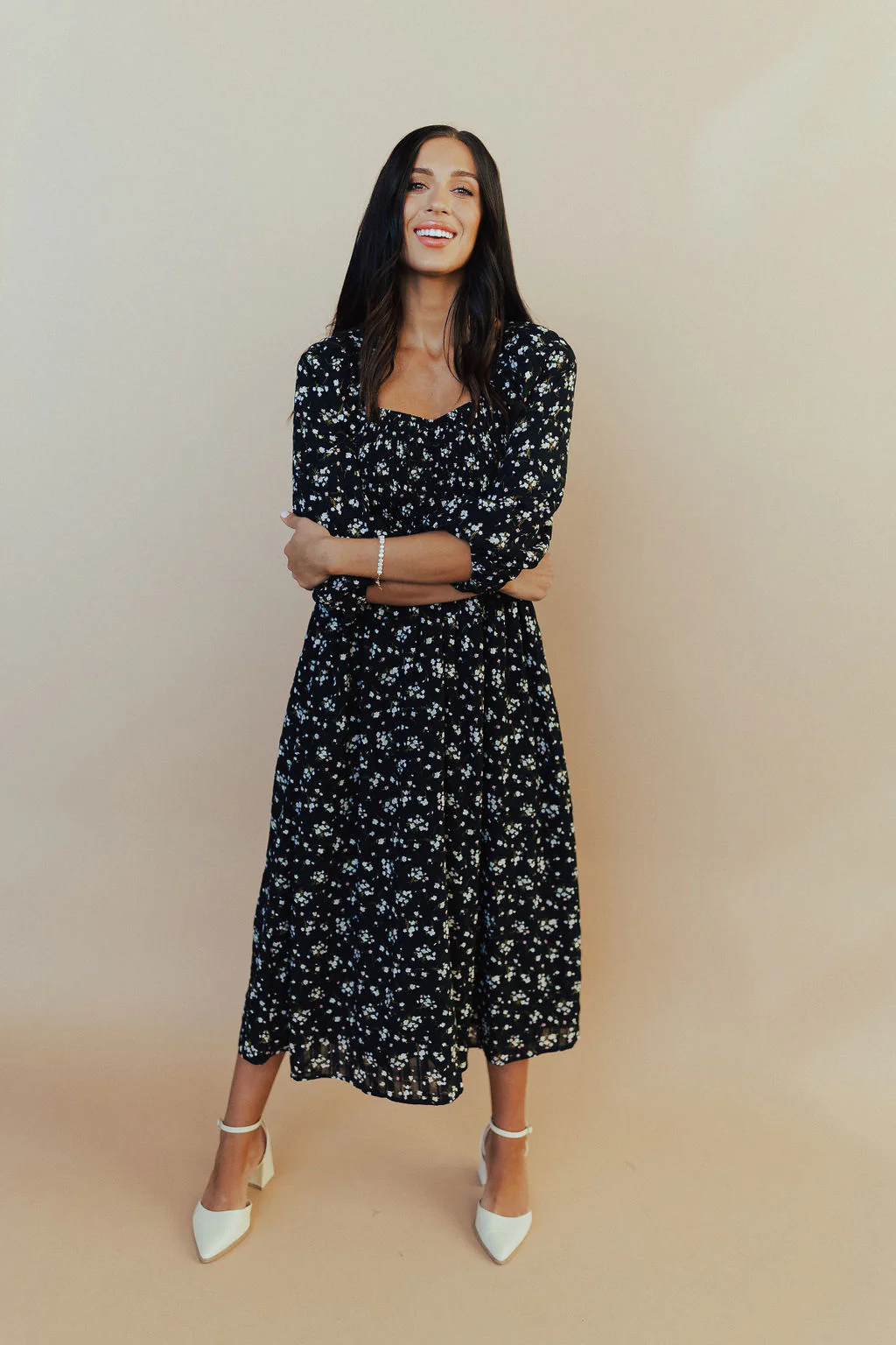 Emma Midi in Black - Image 6