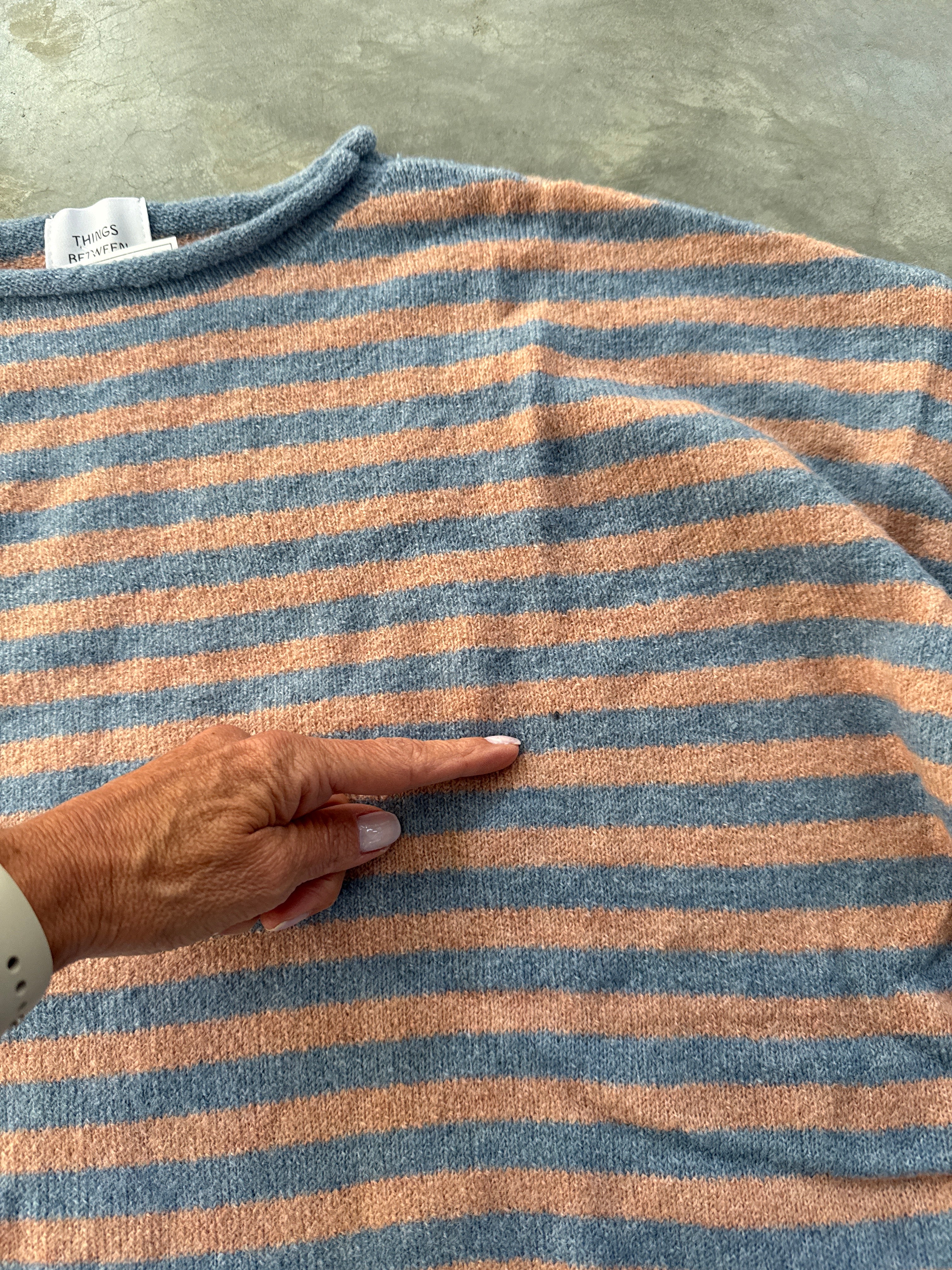 FINAL SALE - FLAWED Piper Pullover in Blush/Blue - Small - Image 2