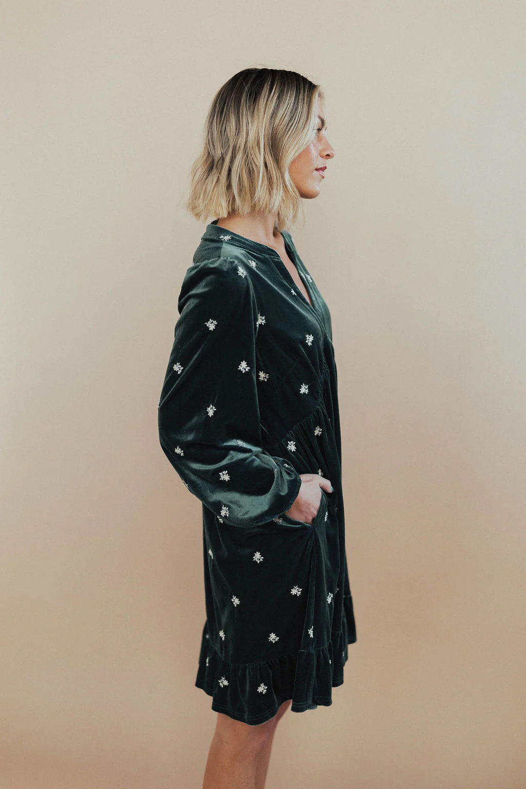 FINAL SALE - Jewel Velvet Dress in Teal - Image 5