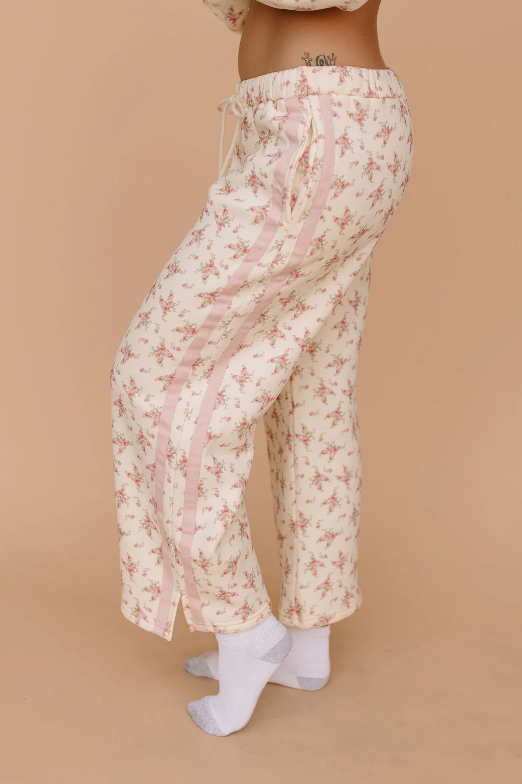 Kira Floral Sweatpants