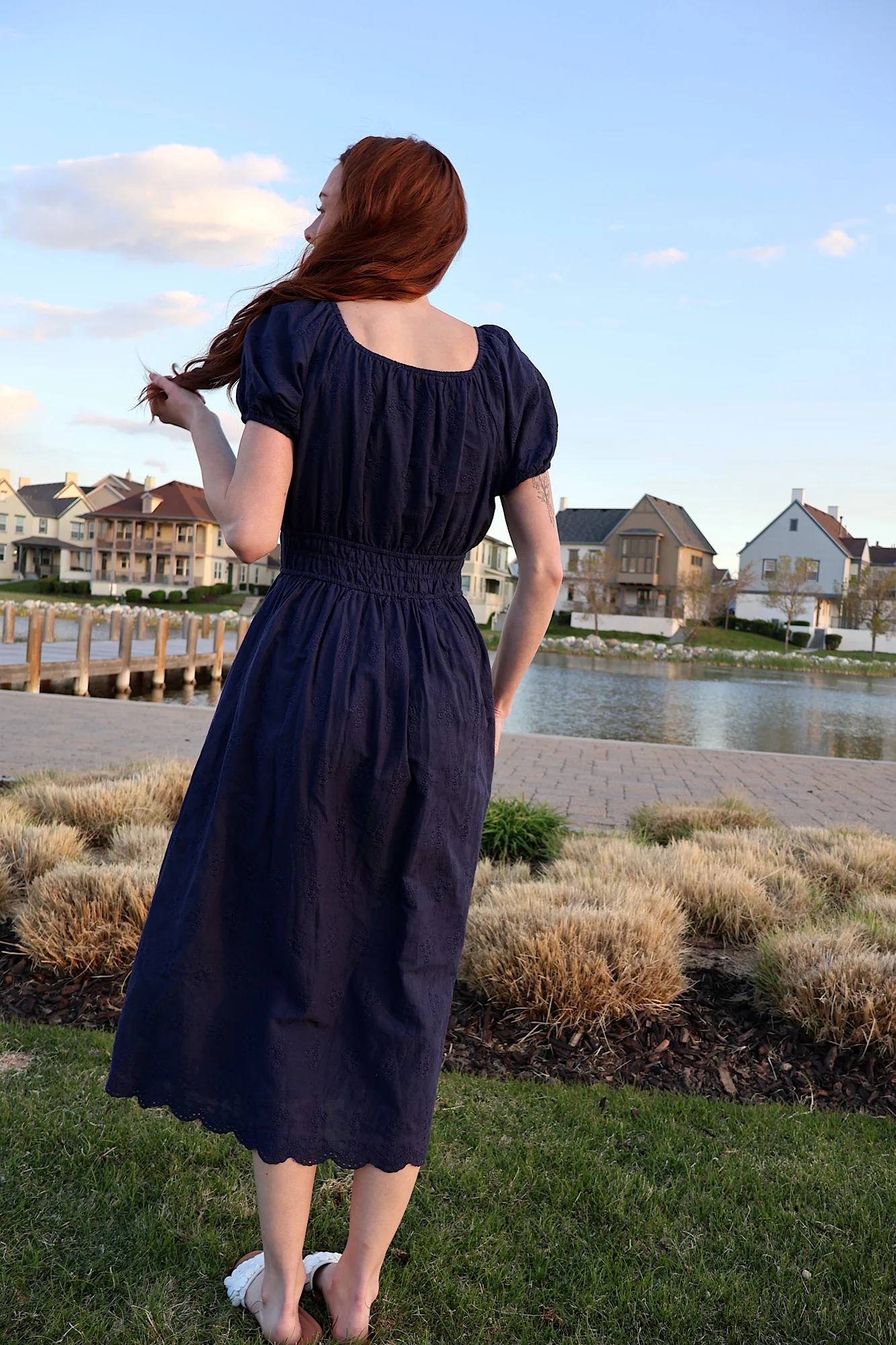Nellie Embroidered Midi in Navy - Image 4