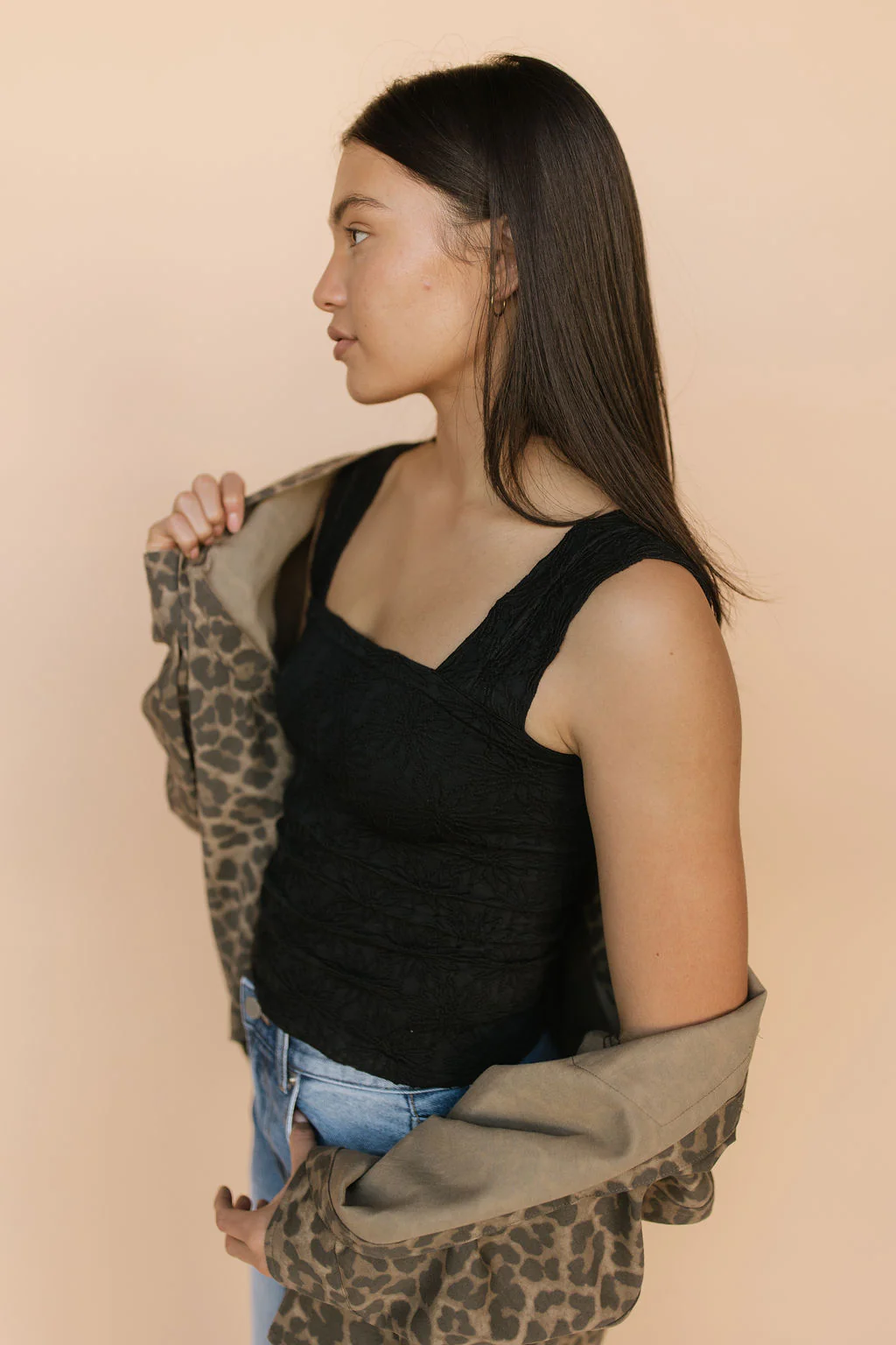 FINAL SALE - So Soft Seamless Tank in Black - Image 4
